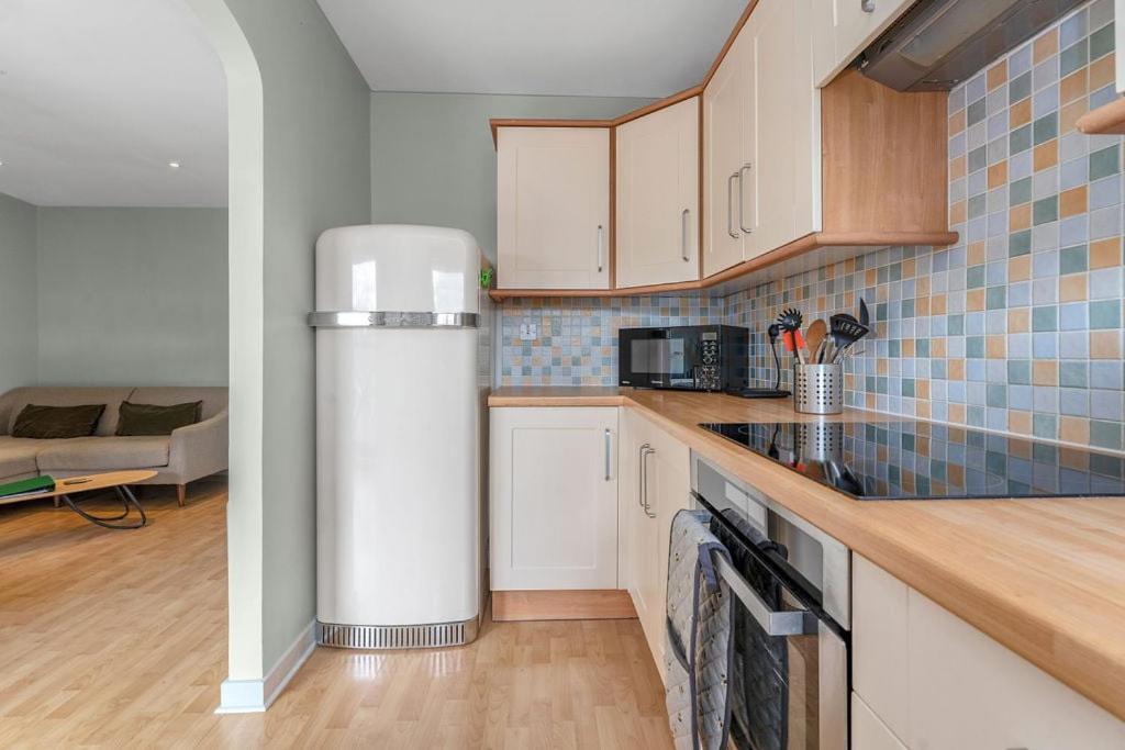 شقة Guestready - Peaceful Retreat In Leith إدنبرة المظهر الخارجي الصورة